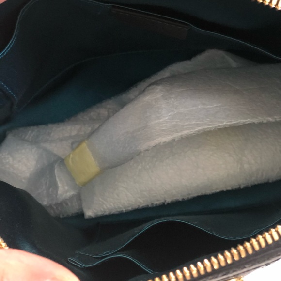 Gucci suede cross bag - Picture 4 of 14